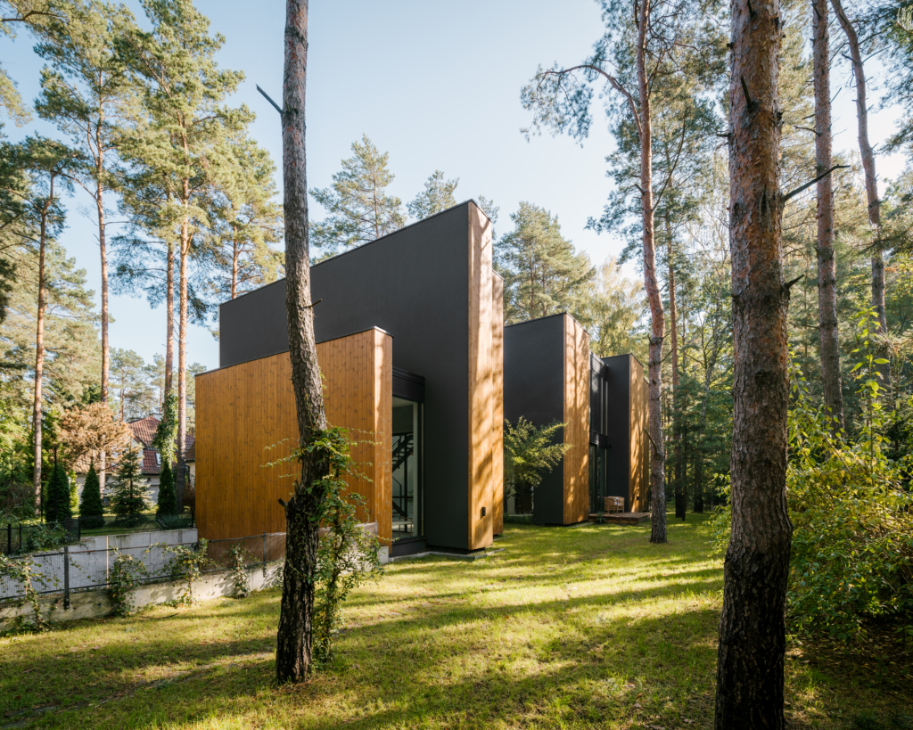15.kép - thermory-benchmark-thermo-pine-cladding-private-house-in-poland-photo-by-nate-cook-3-1024x819
